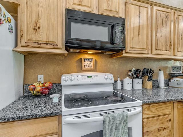 9606 Benny Bruce Street, Norman, OK 73026