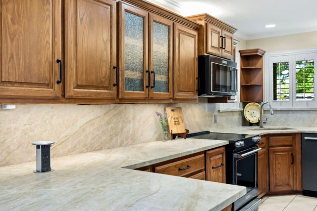 1804 Twin Brook Turn, Corinth, TX 76210