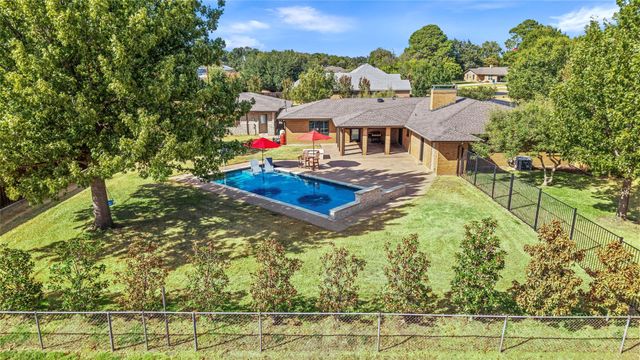 1804 Twin Brook Turn, Corinth, TX 76210