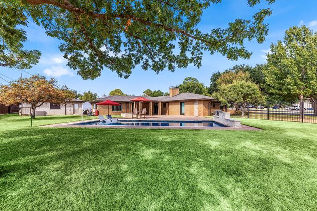1804 Twin Brook Turn, Corinth, TX 76210