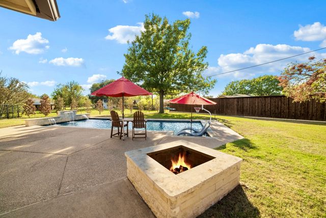 1804 Twin Brook Turn, Corinth, TX 76210