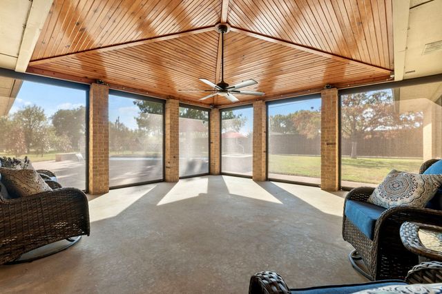 1804 Twin Brook Turn, Corinth, TX 76210