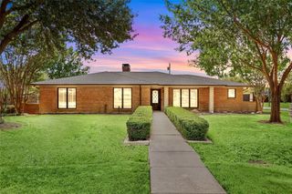 1804 Twin Brook Turn, Corinth, TX 76210