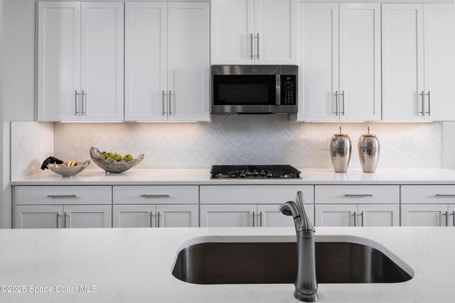 2638 Nilgiri Street NW, Palm Bay, FL 32907