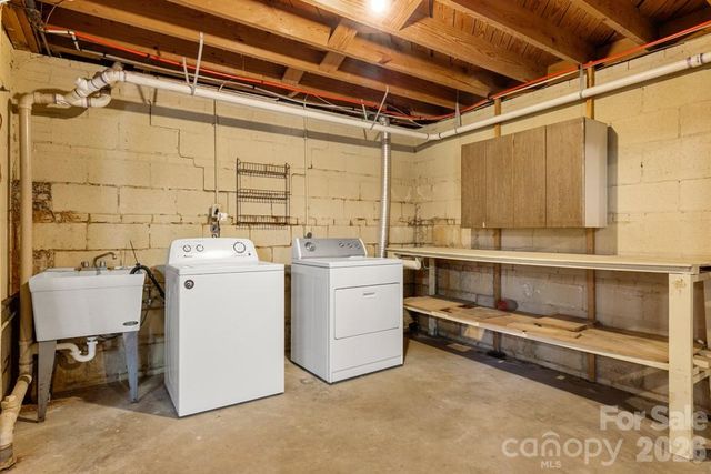 6306 Wheeler Drive, Charlotte, NC 28211