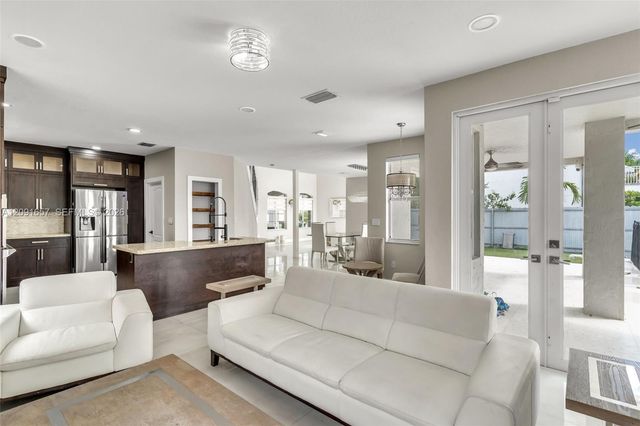 6700 SW 164th Avenue, Miami, FL 33193