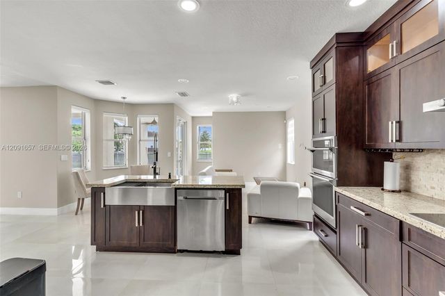6700 SW 164th Avenue, Miami, FL 33193