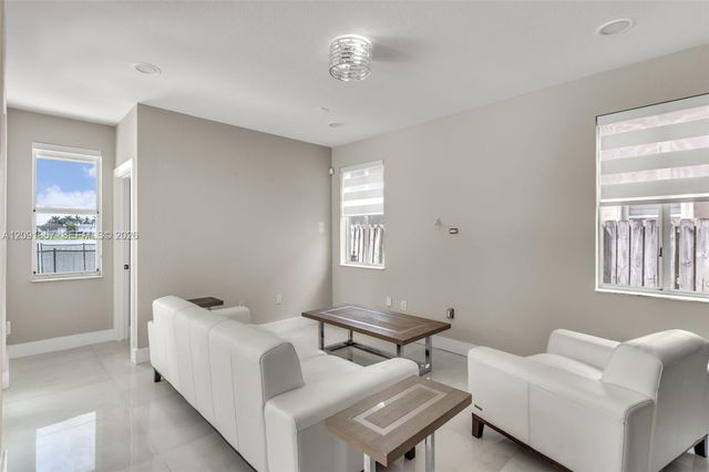6700 SW 164th Avenue, Miami, FL 33193
