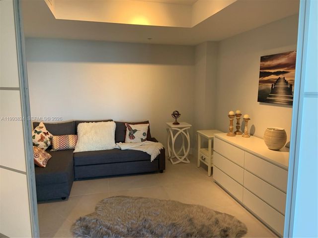 17301 Biscayne Boulevard 1602, North Miami Beach, FL 33160