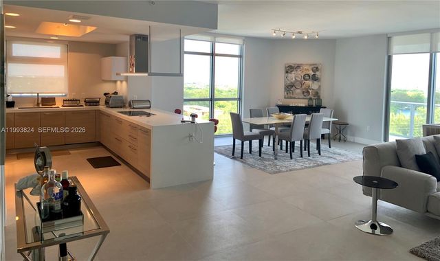 17301 Biscayne Boulevard 1602, North Miami Beach, FL 33160