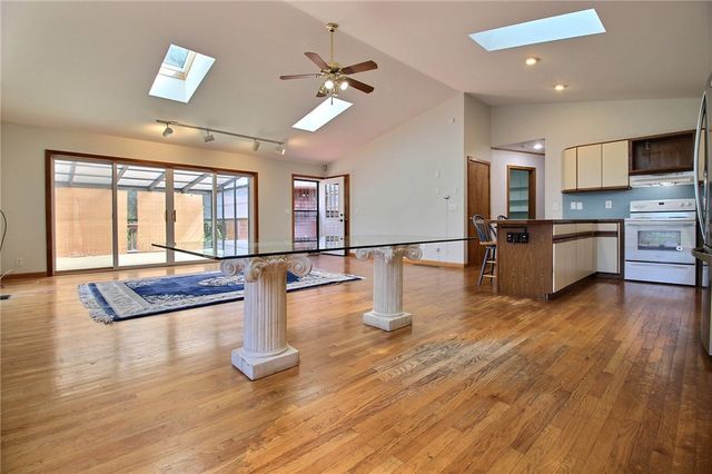 130 Woodville Road, Hopkinton, RI 02832