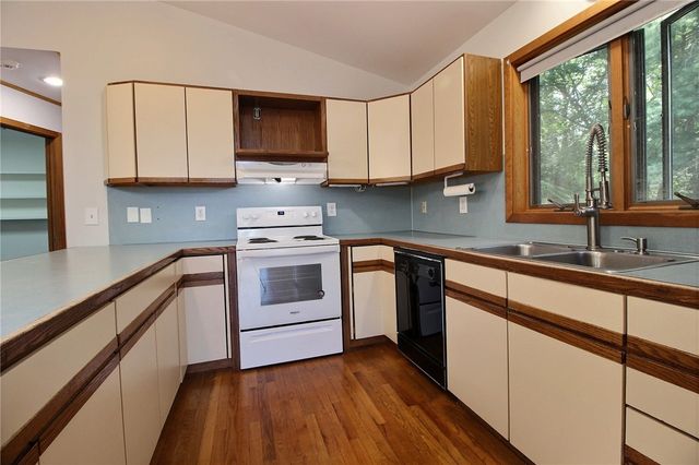 130 Woodville Road, Hopkinton, RI 02832