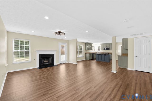 3943 St Erics Turn, Jamestown, VA 23185
