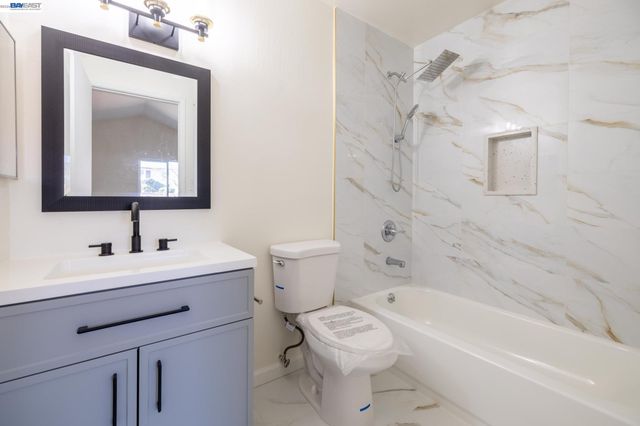 2540 E 16Th St, Oakland, CA 94601