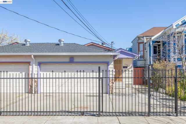 2540 E 16Th St, Oakland, CA 94601