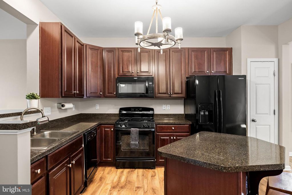 376 CONCETTA DR, MOUNT ROYAL, NJ 08061 — photo 4