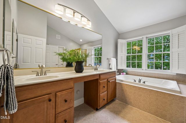 9305 Teton Pines Way, Raleigh, NC 27617