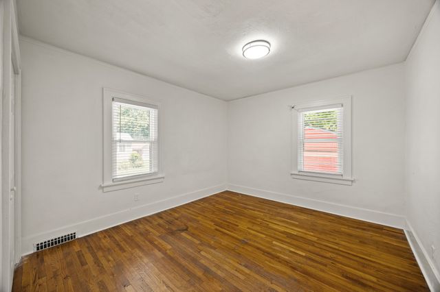 3021 49th Street, Des Moines, IA 50310