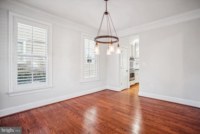 5512 GREENTREE RD, Bethesda, MD 20817
