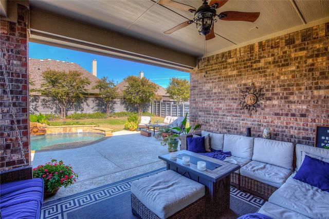 825 Boardwalk Way, Little Elm, TX 76227