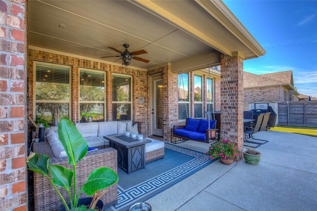 825 Boardwalk Way, Little Elm, TX 76227