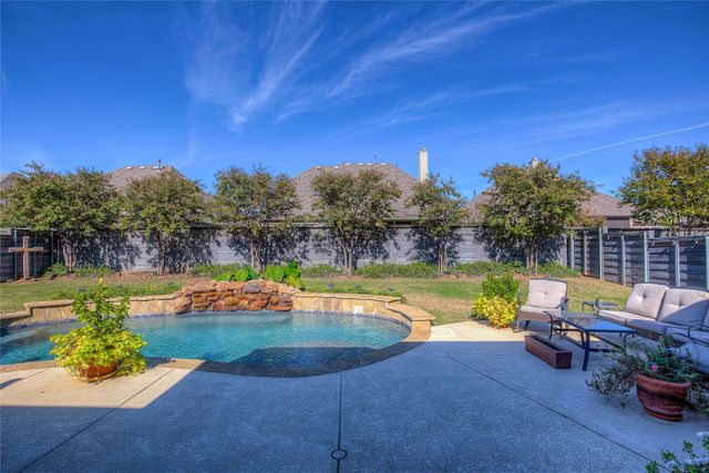 825 Boardwalk Way, Little Elm, TX 76227