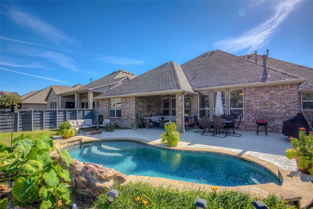 825 Boardwalk Way, Little Elm, TX 76227