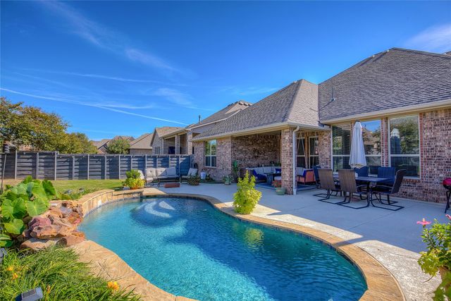825 Boardwalk Way, Little Elm, TX 76227