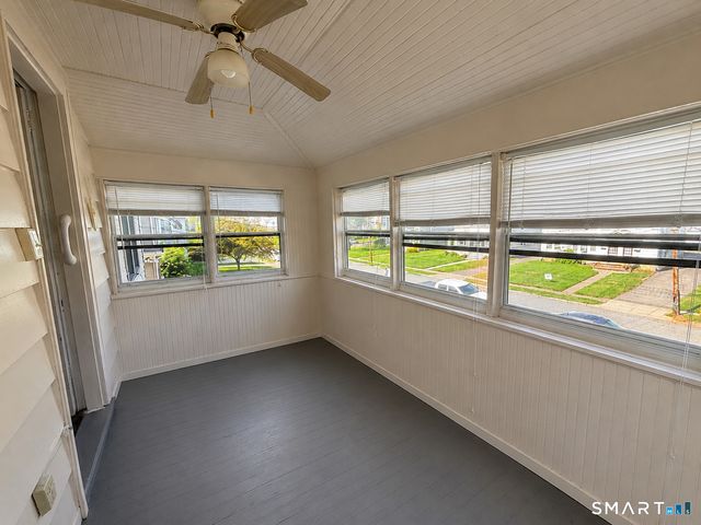 122 Dover Road 2nd Floor, West Hartford, CT 06119