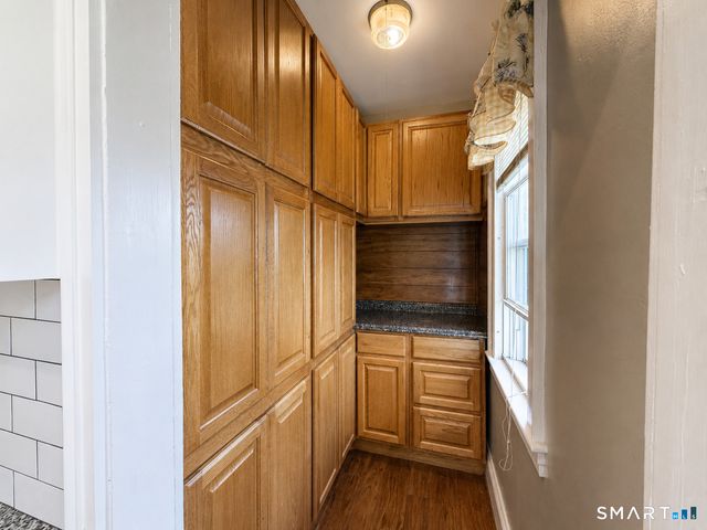 122 Dover Road 2nd Floor, West Hartford, CT 06119