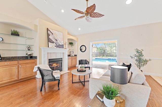 605 Mary Jane Ln, St Augustine, FL 32086