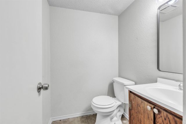 5805 Cougar DR D, Austin, TX 78745