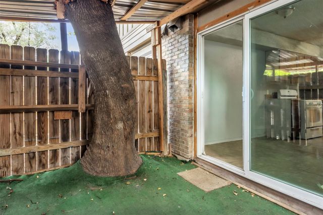 5805 Cougar DR D, Austin, TX 78745