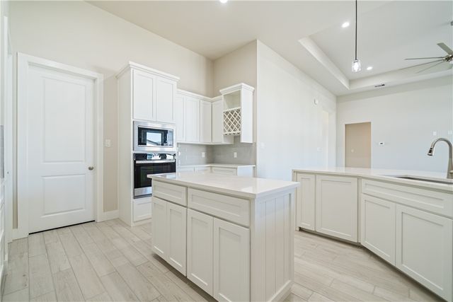 1486 Dragonstone Ct, Corpus Christi, TX 78415