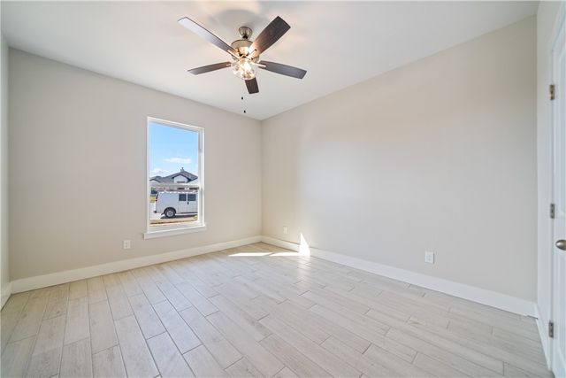 1486 Dragonstone Ct, Corpus Christi, TX 78415