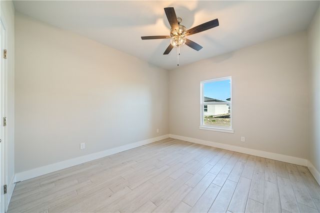 1486 Dragonstone Ct, Corpus Christi, TX 78415