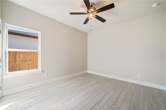 1486 Dragonstone Ct, Corpus Christi, TX 78415