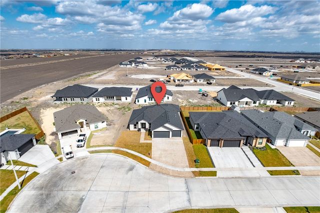 1486 Dragonstone Ct, Corpus Christi, TX 78415