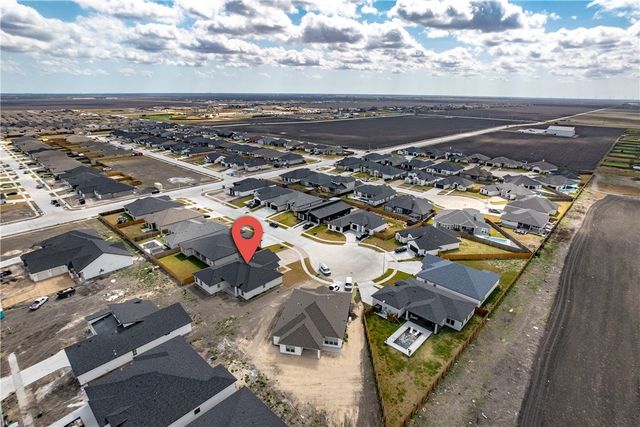 1486 Dragonstone Ct, Corpus Christi, TX 78415