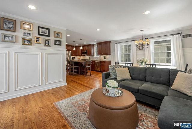 16 Abbington Terrace, Glen Rock, NJ 07452