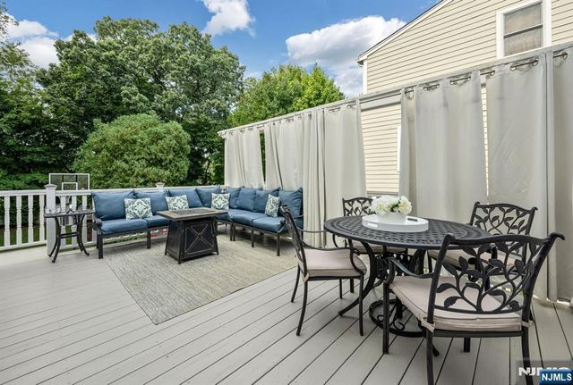 16 Abbington Terrace, Glen Rock, NJ 07452