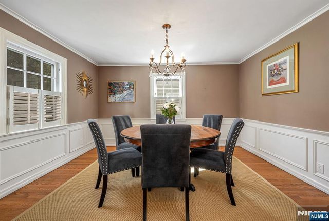16 Abbington Terrace, Glen Rock, NJ 07452