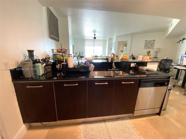 9066 SW 73rd Ct 805, Miami, FL 33156