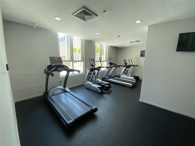 9066 SW 73rd Ct 805, Miami, FL 33156