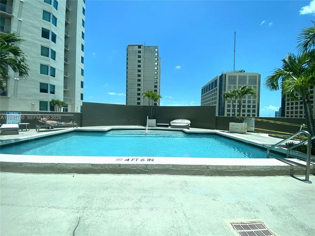 9066 SW 73rd Ct 805, Miami, FL 33156