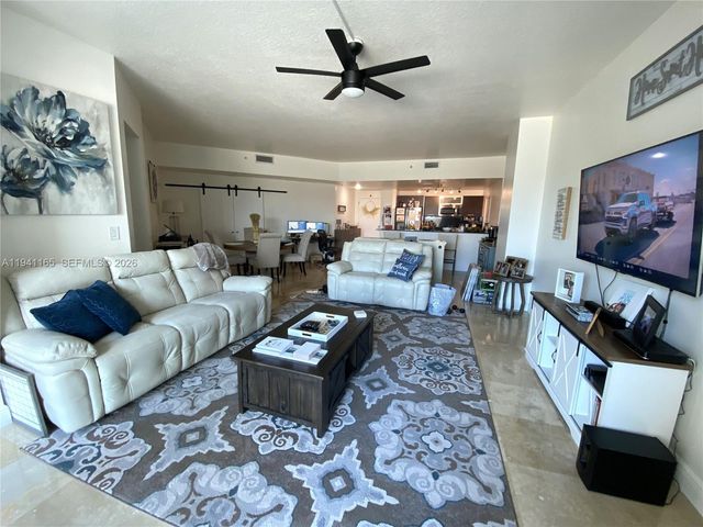 9066 SW 73rd Ct 805, Miami, FL 33156