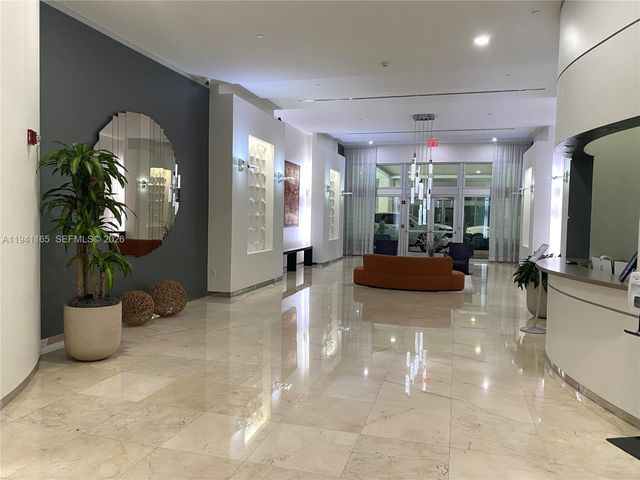 9066 SW 73rd Ct 805, Miami, FL 33156