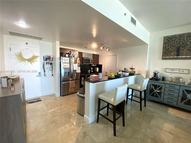 9066 SW 73rd Ct 805, Miami, FL 33156