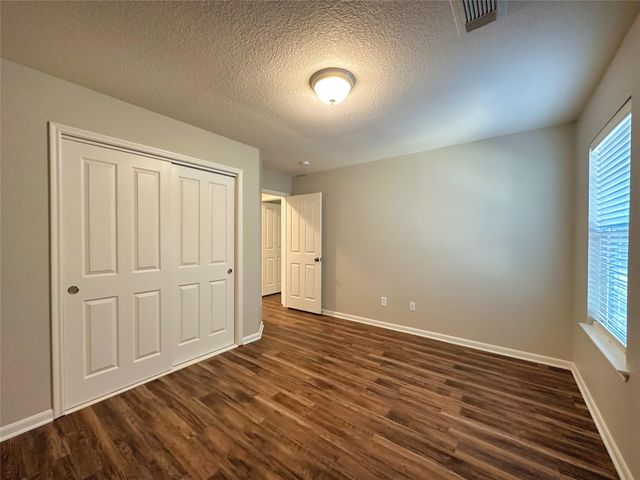 59 N Flickering Sun Circle, The Woodlands, TX 77382