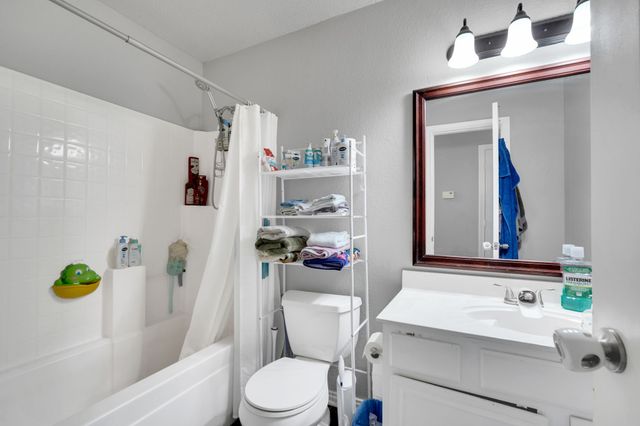 114 Janis Street, Alvarado, TX 76009